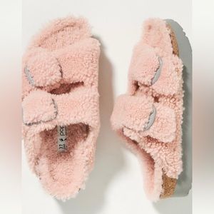 Birkenstock Arizona big buckle Teddy in pink